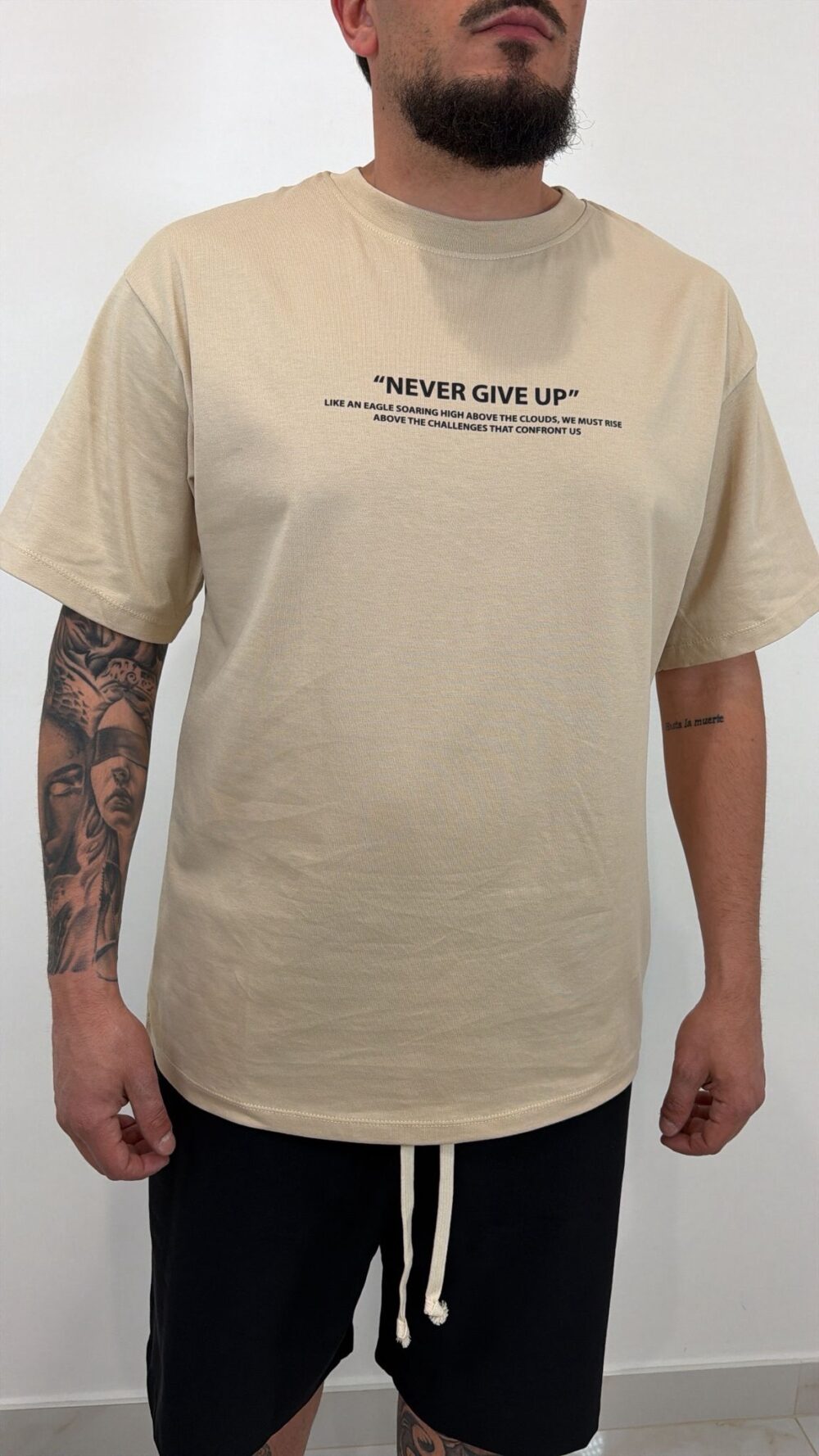 T Shirt never give up