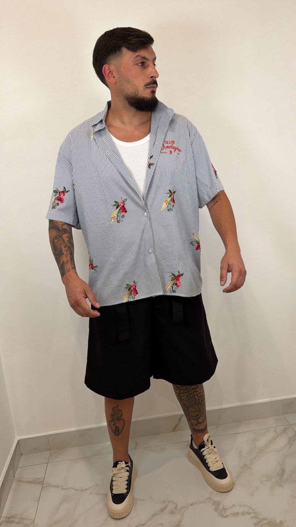 Camicia Fiori Ricamati do not agree