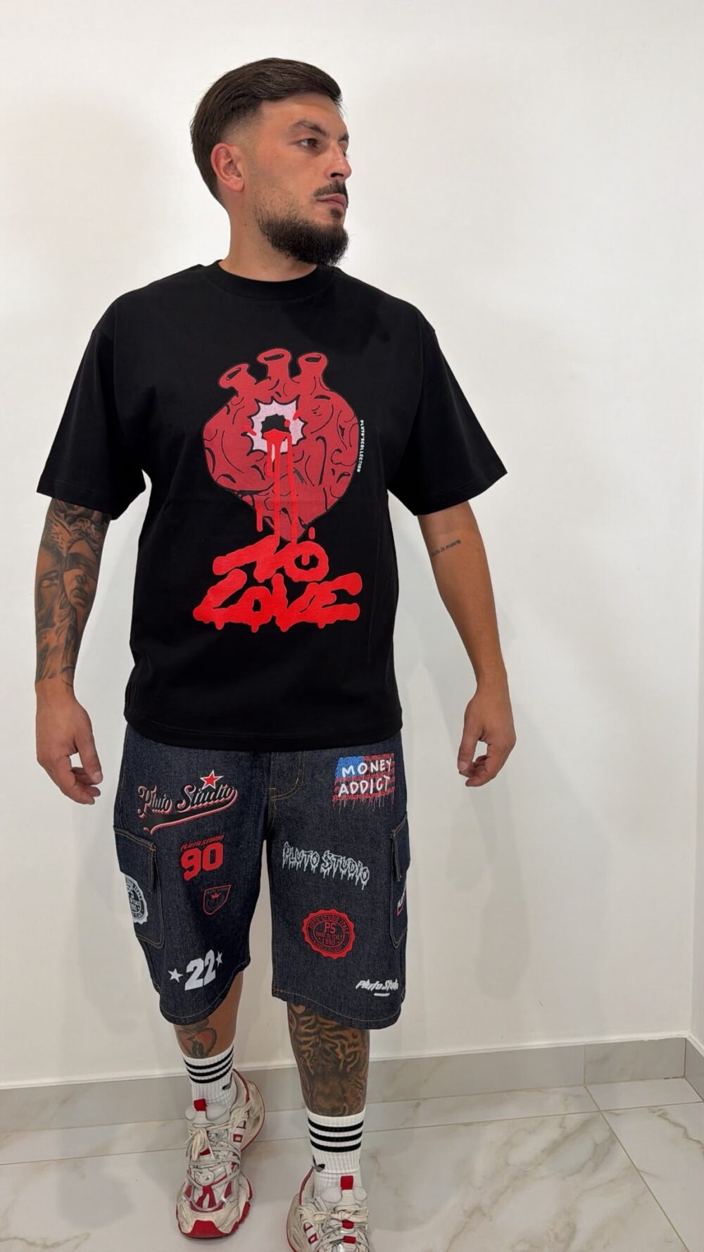 T-shirt PLUTO STUDIO